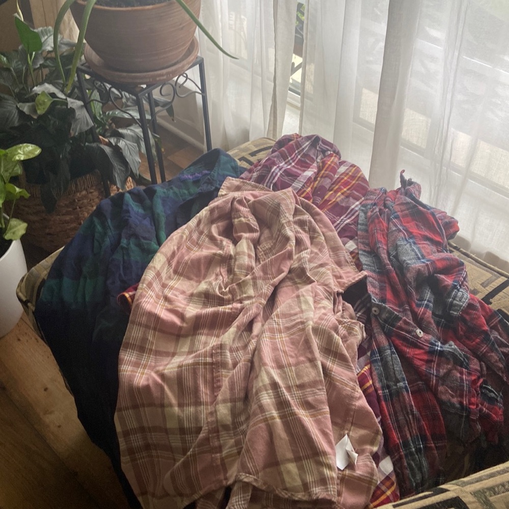 FOUR SIZE SMALL FLANNELS